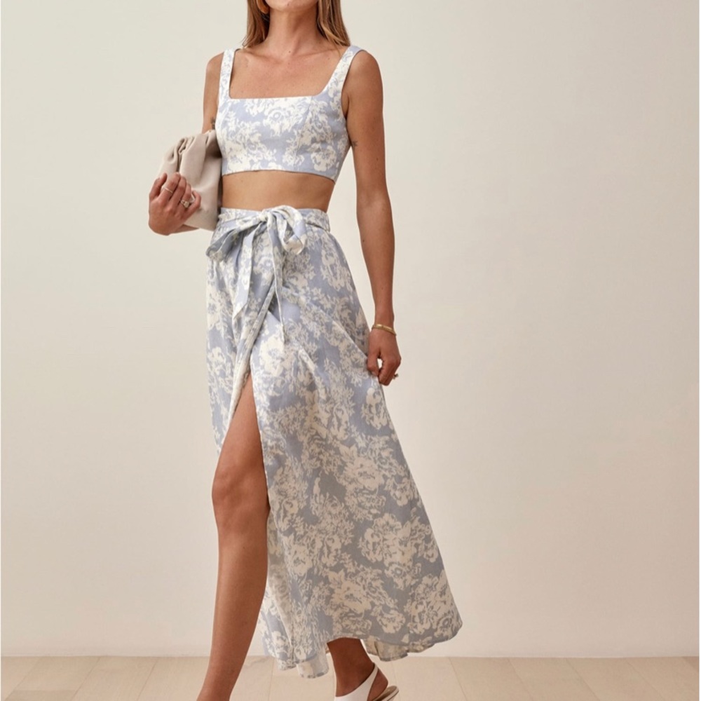 Reformation Palm linen two piece size 0